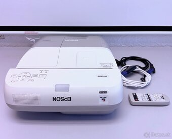 Epson EB-440W WXGA Ultra Short - 3LCD, 2200ANSI - top stav