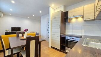 PINK Reality - PRENÁJOM 1 - izbového bytu na Mostovej ulici 