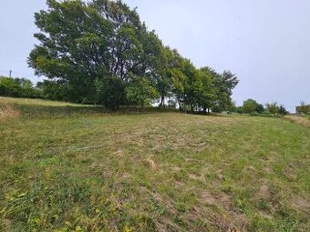 Stavebný pozemok 1 hod od BA; s výhľadom na Veľkú Javorinu.