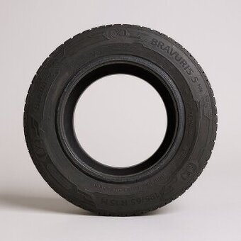 Predám 4ks Pneu Barum Bravuris 5HM 195/65 R15