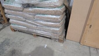 Predám kvalitné drevené pelety – 15 kg vrecká (A1 CLASS)