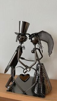 Dekoratívny stojan na víno