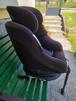 Autosedačka Graco Turn2Me