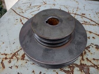 Stupňovitá remenica 208-130/32 4x13