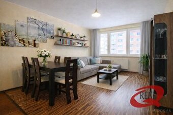 3-IZBOVÝ BYT S LOGGIOU V POKOJNEJ LOKALITE