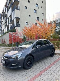 Opel Astra J, 2015, 1.6 , benzín