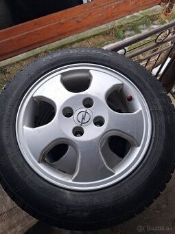 Elektróny 4×100 R15