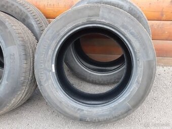 Nové pneumatiky Continental 235/60R17 V