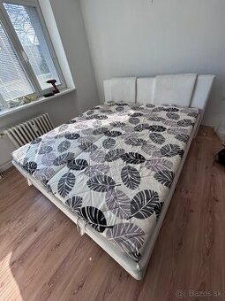 calunena manzelska postel