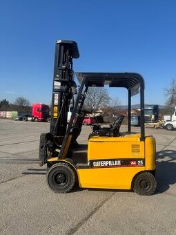 vysokozdvižný vozík