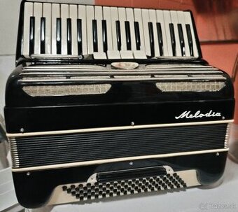 Akordeon Harmonika Lignatone Melodia