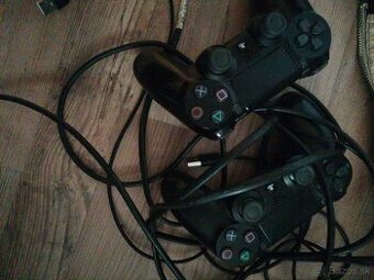 Play 4 500 GB