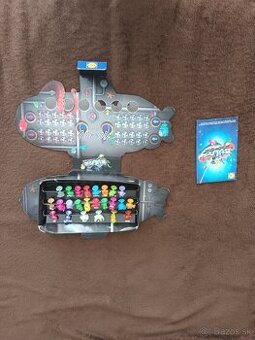 Stikeez