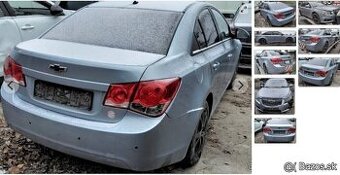 Chevrolet Cruze 1.6 2012 Predám DVERE, MOTOR F16D4, štartér,
