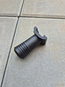 Predam foregrip / rucku