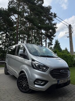Ford transit turneo custom
