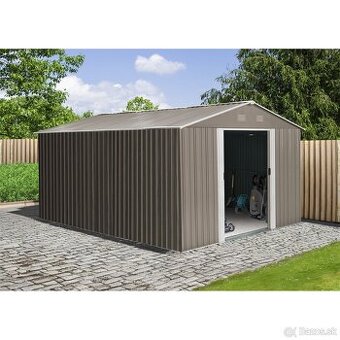 Záhradný domček kovový 3 x 3,7 m so sedlovou strechou hnedý