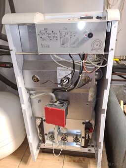 Predám zachovalý  stacionárny plynový kotol Protherm 30