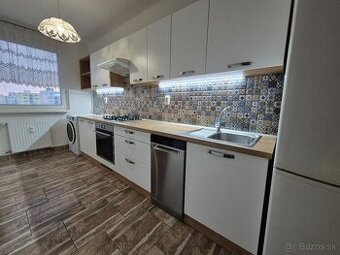 Prenajmem 3 izbový byt na Vajanského NZ