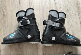 Rossignol lyžiarky na dlžku nohy 225mm. Dĺžka podrážky 264mm