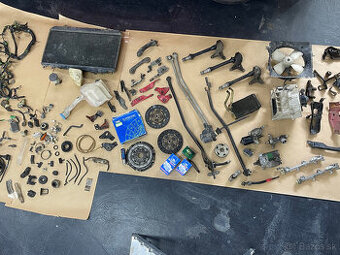 Honda CRX 2G / Civic 4G kovové náhradné diely