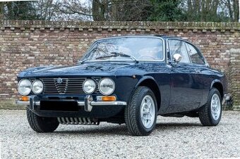 Alfa Romeo 1300 GT Junior Bertone z roku 1971