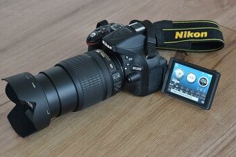 Nikon D5200 s VR objektivom 18 - 105 AF-S - 4 tisic zaberov