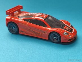 Hot wheels 7 - McLaren F1 GTR - rozbalené