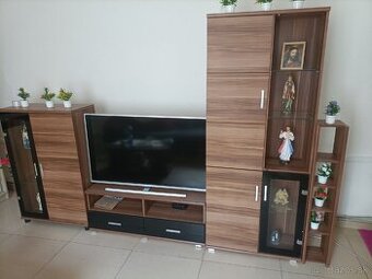 Predám obývaciu stenu a stolík konferenčný