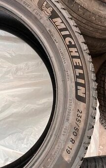Michelin crossclimate 2 rozmer 235/50 r19