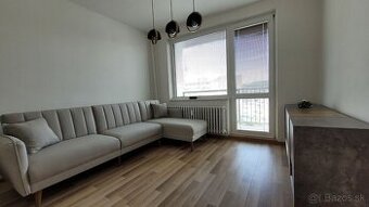 Rozkladacia pohovka