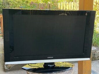 LCD Samsung 37” le37s71b