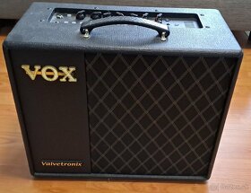 Predám gitarové kombo Vox VT40X

