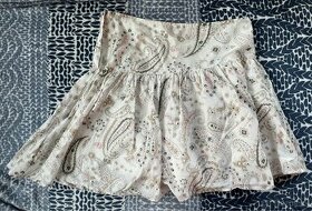 Biela bavlnená sukňa so vzorom - 1