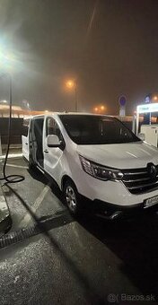 Vodič minivanu, 10€/h + tringelty na celodenné výlety z BA