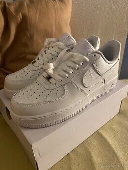 Nike Air Force 1 White