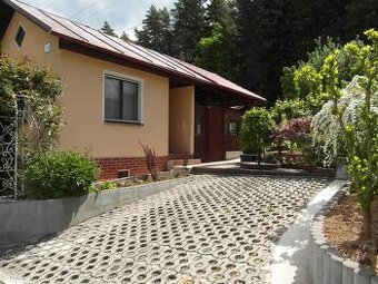Záhradná chatka Prievidza predaj, sad 600. ročnice, 298 m2.