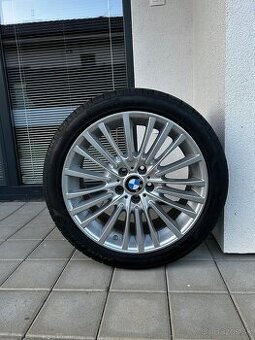 BMW 5 R19