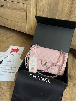 Chanel kabelka