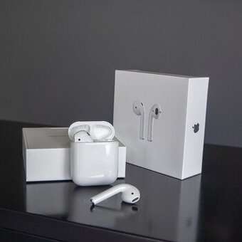 Apple AirPods 2nd gen