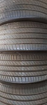 Predám 4ks pekné letné 225/45r17-94V Michelin