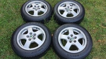 Elektrony R14 RONAL na SKODA FABIA obuta zima DUNLOP