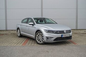 Volkswagen Passat Sedan B8 GTE