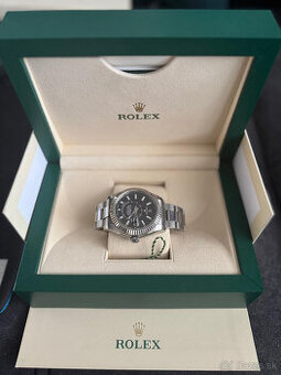 Rolex Sky-Dweller 326934 – čierny ciferník, Oyster náramok,