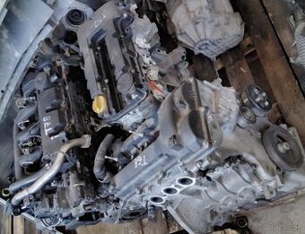 Kia Ceed 1.4 2017 predám MOTOR G4LC, DVERE vodičová strana z