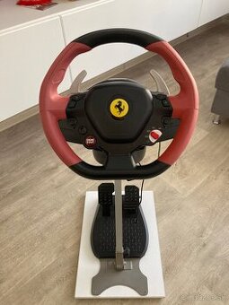 Volant Thrustmaster Ferrari 458 Spider