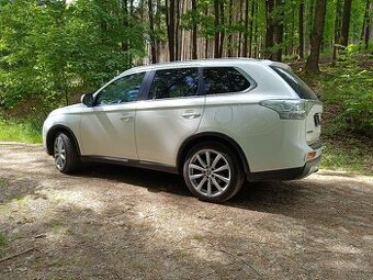 Mitsubishi Outlander 2.2 DI-D 4WD Automat