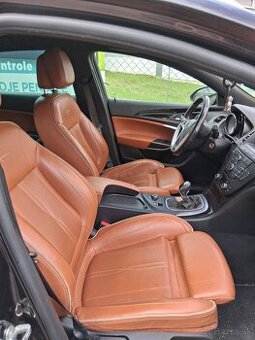 Predám na NÁHRADNE DIELY Opel Insignia 4x4