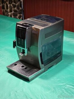 REZERVOVANE kavovar Delonghi dinamica plus