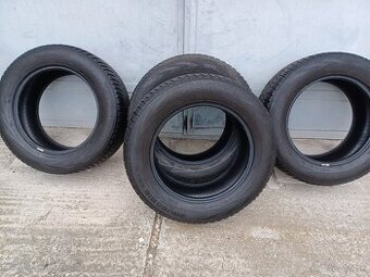 Predám zimné PNEU NOKIAN WR D4